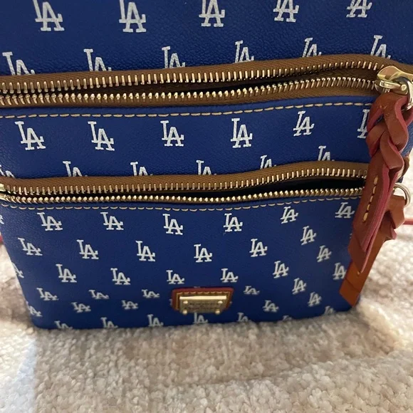 Dooney & Bourke Los Angeles Dodgers Bag - Picture 7 of 9